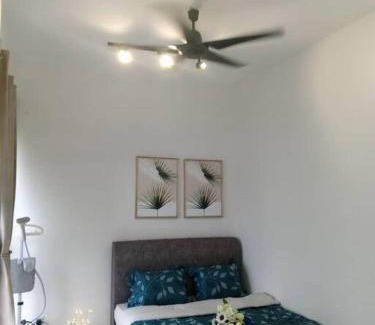 Bukit Indah Apartment | Sky Trees High Floor 2 Guests Living Room Balcony Nflix Disney Plus B22A