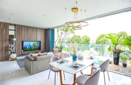 District 3 Apartment | Sky Villas With Private Pool In Center