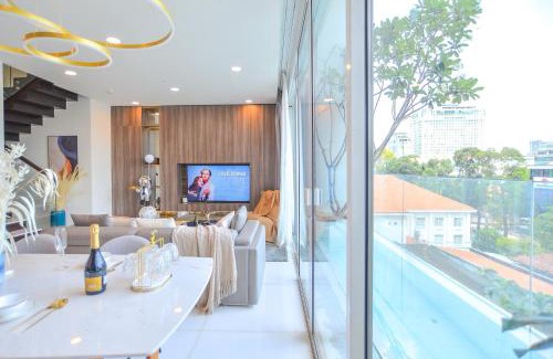 District 3 Apartment | Sky Villas With Private Pool In Center