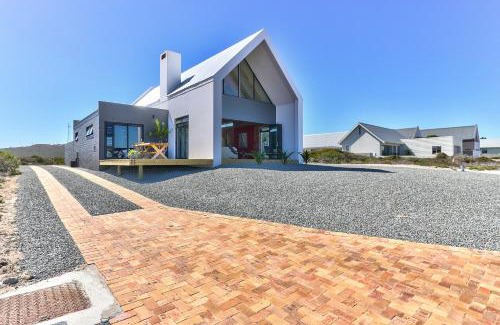 Yzerfontein House | Skye Coastal House Beachfront living