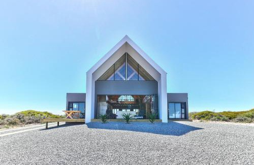 Yzerfontein House | Skye Coastal House Beachfront living