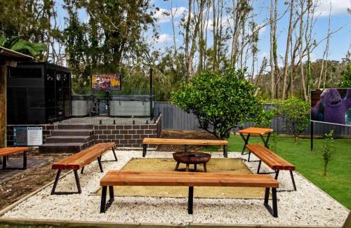 Malua Bay House | Skyes Beach House -Views, Spas, Sauna, Arcade Games