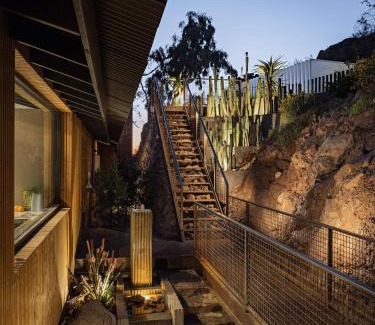 Copeland Hill House | Skyeview - Award-winning Mountaintop Oasis