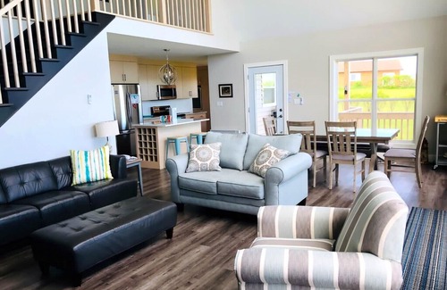 New London Cottage | Skyeview Beach House in Stanley Bridge