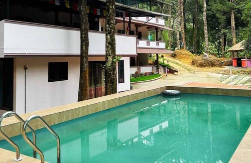 Kottappadi part Hotel | Skyfall Adventures Forest Pool Resort