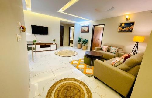 Malviya Nagar Apartment | Skyhigh Luxuria Near Airport Spacious CityCenter