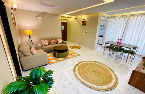 Malviya Nagar Apartment | Skyhigh Luxuria Near Airport Spacious CityCenter