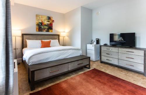 Hendersonville Hotel | SKYLARANNA Resort & SPA