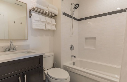 Vernon Condo | Skylift Lodge - Spacious luxury slopeside family condo