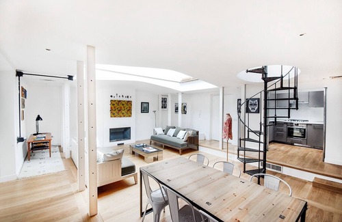 Trastevere House | Skylight Penthouse with Terrace - Rome City Centre