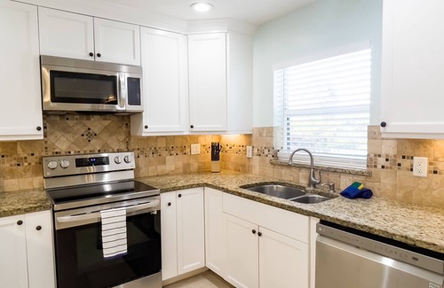 Jensen Beach House | Skyline Breeze - Minutes from downtown Jensen Beach