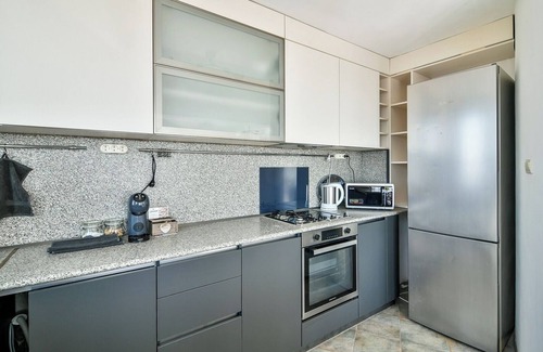Primorski Apartment | Skyline Grand Penthous free park
