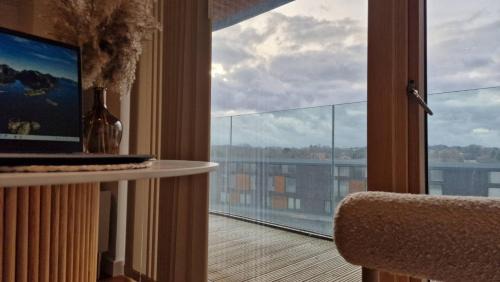 London Borough of Bromley Apartment | Skyline Luxury Retreat Bromley