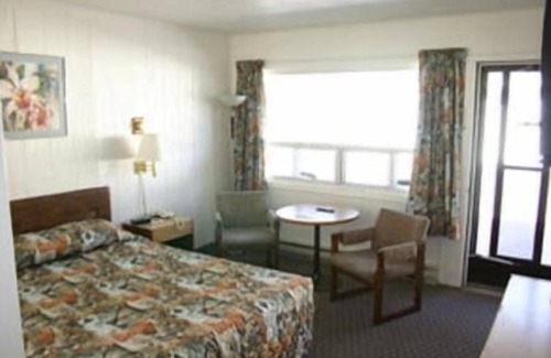 Algoma District Hotel | Skyline Motel