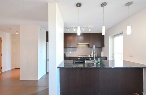 Coquitlam Apartment | Skyline Peak: Entire Private Guest Suite