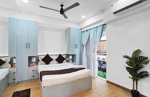 Viman Nagar Apartment | Skyline Retreat, Peaceful Escape