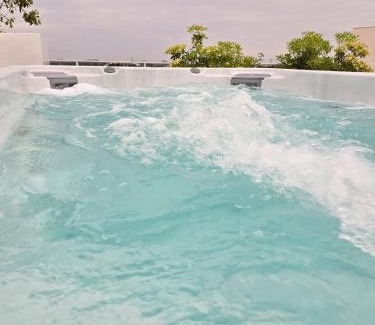Port Marianne Apartment | Skyline Rooftop Swim Spa