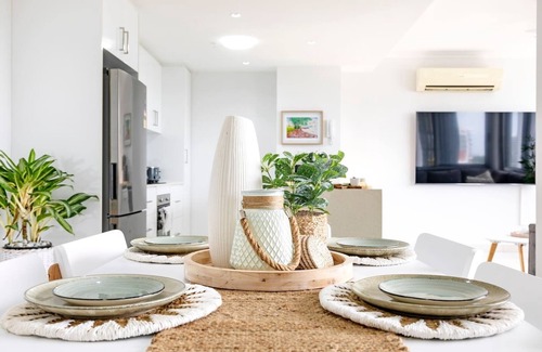 Darwin City Centre Apartment | Skyline Top of Town Resort Style City Living