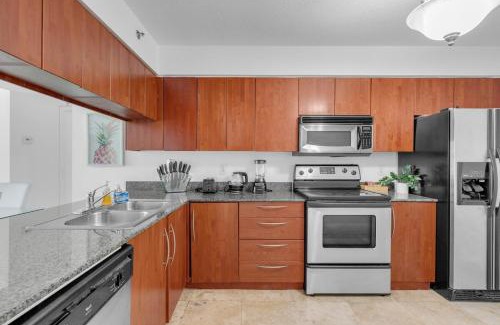 Brickell Apartment | Skyline Water View 2BR Apartment free parking