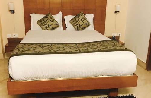 South Extension Hotel | Skylink Suites