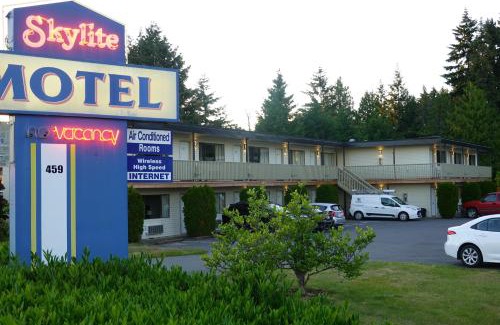 Regional District of Nanaimo Hotel | Skylite Motel