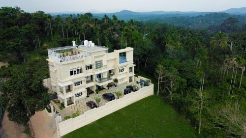Vayittiri Apartment | Skyscape resort