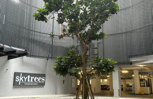 Bukit Indah Apartment | Skytrees Comfort Room With Simple Design Concept