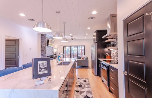 Broken Bow Cabin | SkyView: 2 BR + Loft, 2 Bath, Sleeps 6