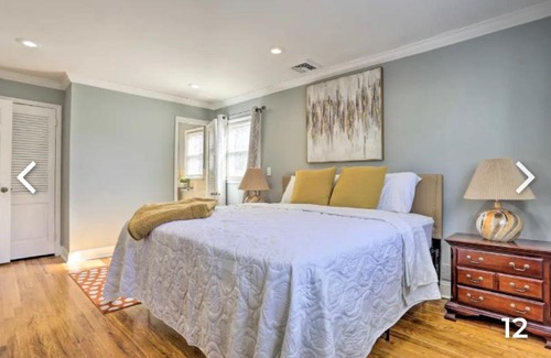 West Orange House | Skyview Cottage