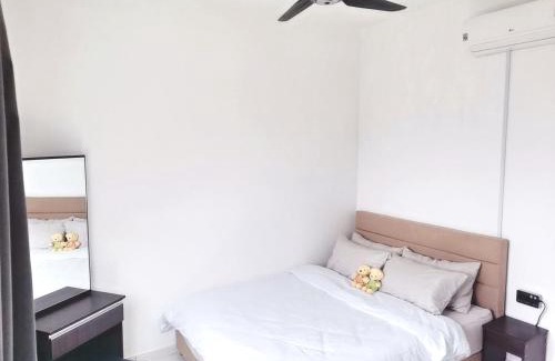 Bukit Indah Apartment | SkyView