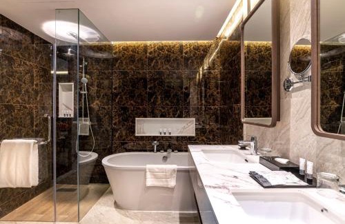 Patong Hotel | SKYVIEW Resort Phuket Patong Beach