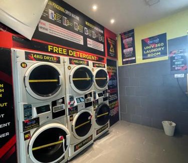 Seri Kembangan Apartment | Skyview Univ360 Place Facing Mines Lake