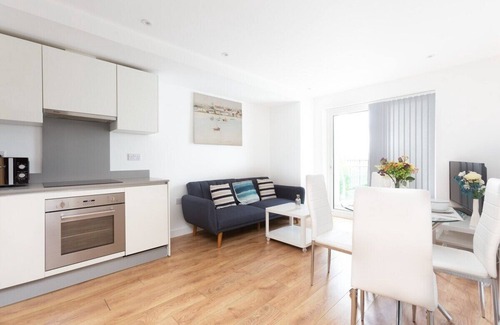 Grange Apartment | Skyvillion One bedroom Flat Enfield, London
