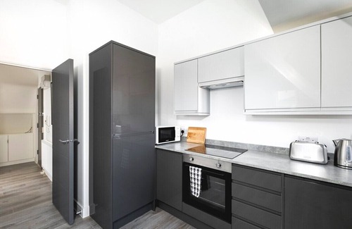 Enfield Apartment | Skyvillion -Vineyard Court- Enfield 1Bed w/Balcony