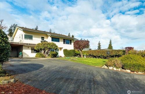 Bryn Mawr-Skyway House | Skyway