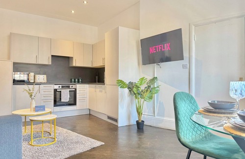 Hoxton House | Sleek 1 Bedroom flat in Shoreditch, Old Street