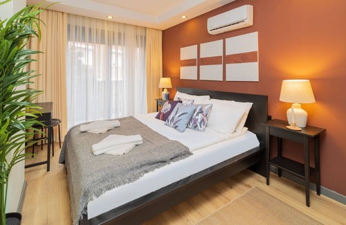 Kaleici Apartment | Sleek and Central Apartment in Muratpasa