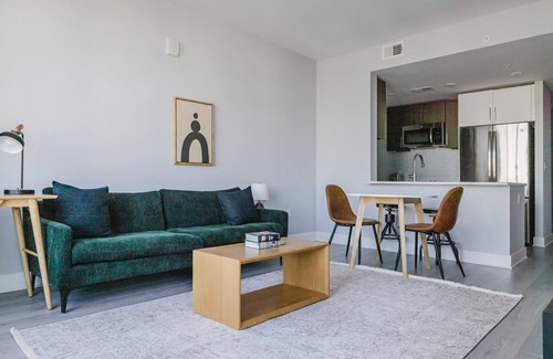Woodmont Triangle Apartment | Sleek Bethesda 1BR w/Gym & W/D, near Restaurants, by Blueground
