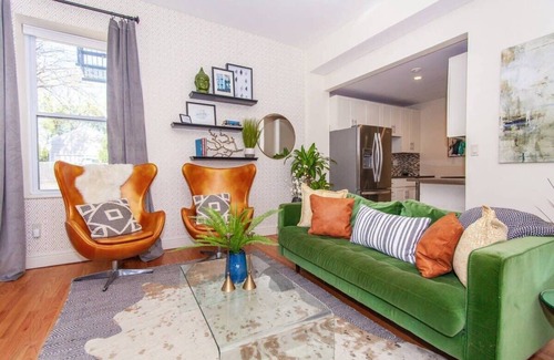 Highland Park Apartment | Sleek Boston Condo | near South End