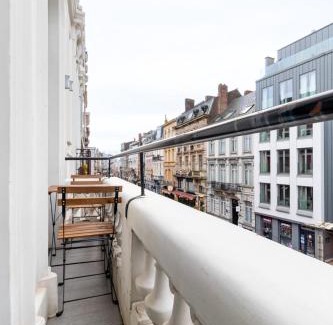Ghent City Centre Apartment | Sleek City Stays - Urban Elegance in the Heart of Gent