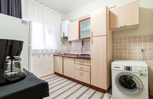 Asmali Mescit Apartment | Sleek Flat within Walking Distance to Pera Museum