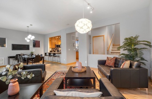 Old Town North House | Sleek Home Near Old Town W/Rftp Hot Tub & Mtn Views
