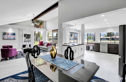 Palm Springs House | Sleek Modern Oasis - A Ryson Property