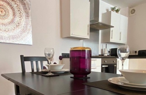 Stafford Apartment | Sleek one-bedroom self-catering apartment. A perfect choice for short-term stays