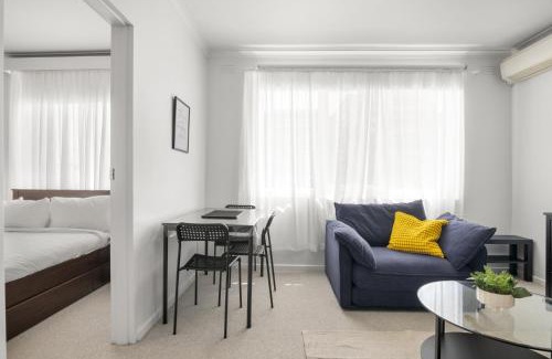 Richmond North Apartment | Sleek Richmond 1-Bed Close to Everything