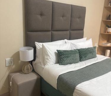 Windhoek Apartment | Sleek Stay in Hochlandpark