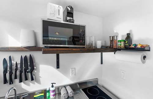 Columbia City Apartment | Sleek & Stylish Urban Loft