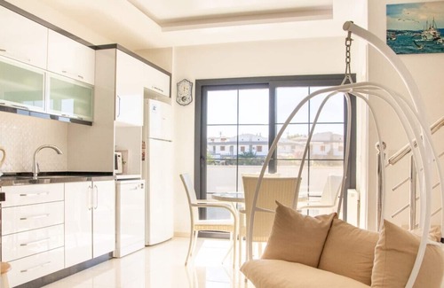 Cesme Villa | Sleek Villa with Private Pool and Garden in Cesme