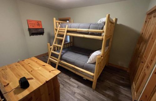 McGregor House | Sleep 12-big Sandy Lakefront-luxury