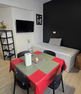 Ilot Sacre Apartment | Sleep and Enjoy
